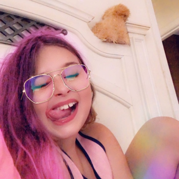 Meet your Posher, Clara - Picture 5 of 10